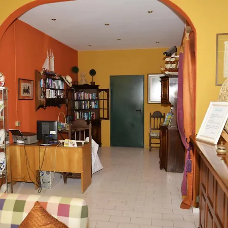 Turisticos Lindomar Armação de Pêra