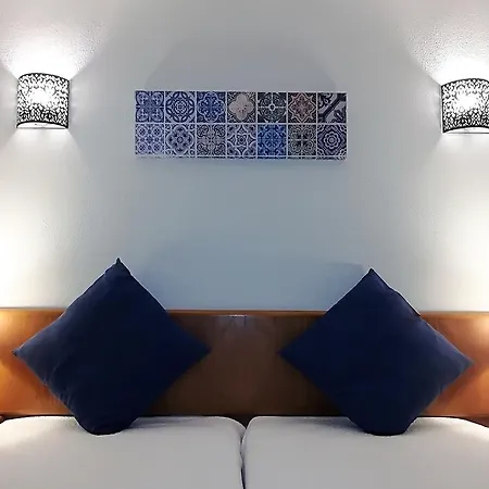 Turisticos Lindomar 4*