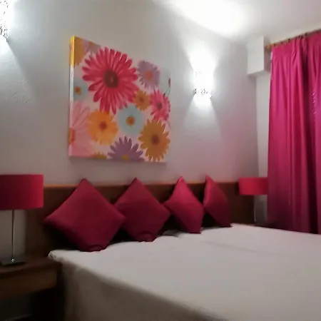 Lejlighedshotel Turisticos Lindomar Armação de Pêra