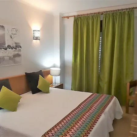 Turisticos Lindomar アパートホテル