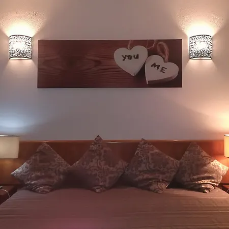 Turisticos Lindomar 4* Armação de Pêra