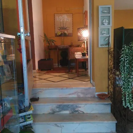 Turisticos Lindomar Apartmanhotel